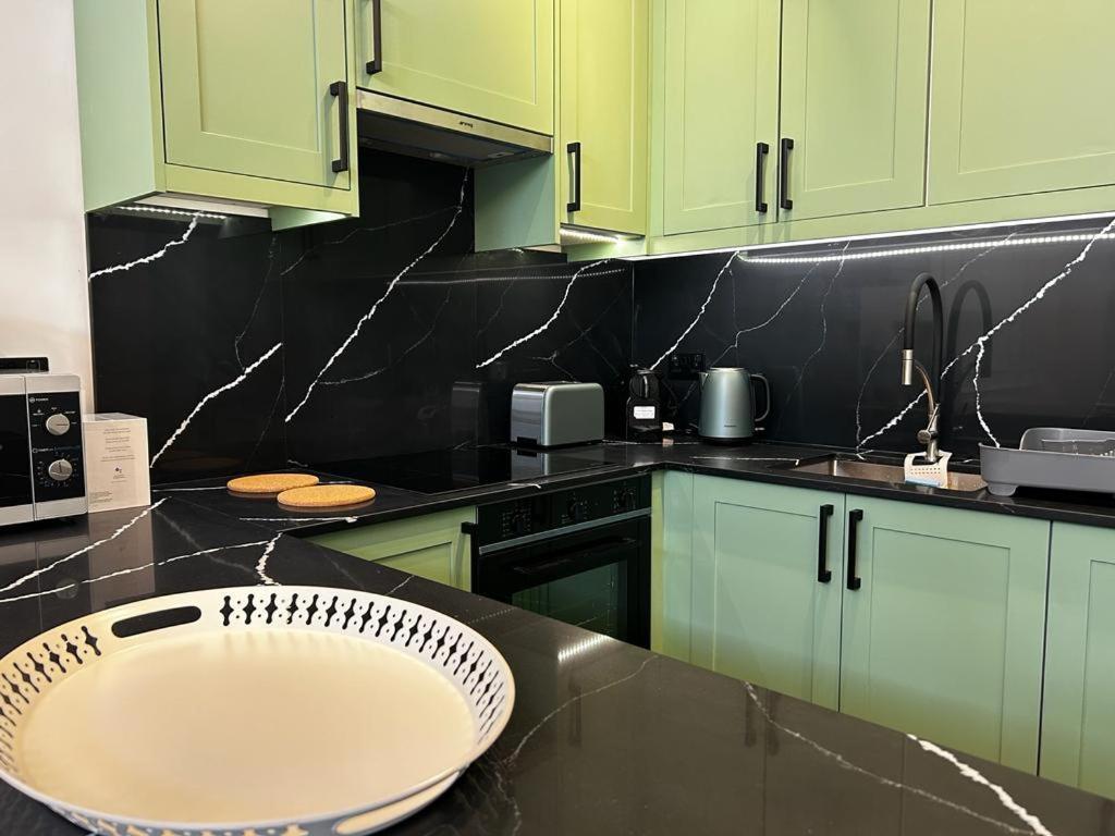 Earl'S Court Luxe Apartment Londra Esterno foto